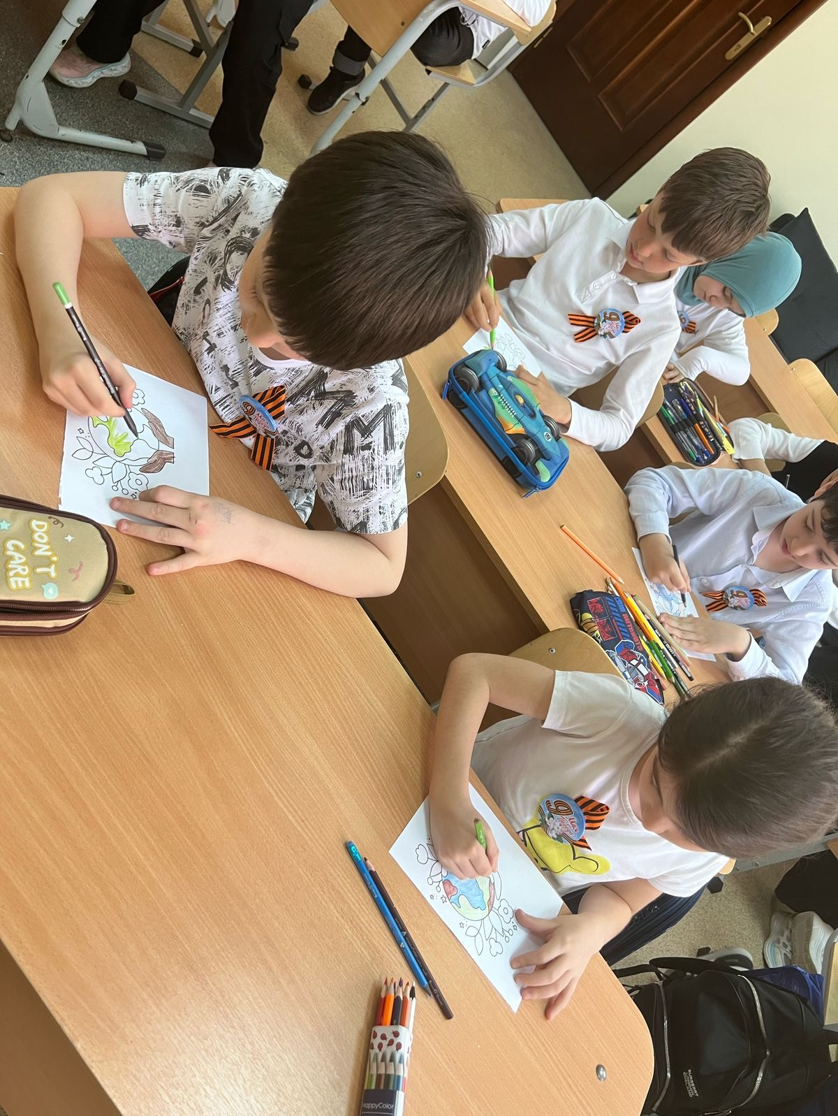 Классный час во 2б, посвященный «Дню Земли»