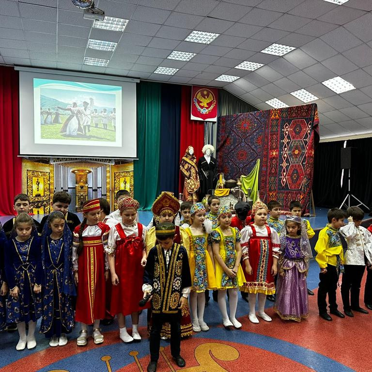 Открытие декады начальных классов