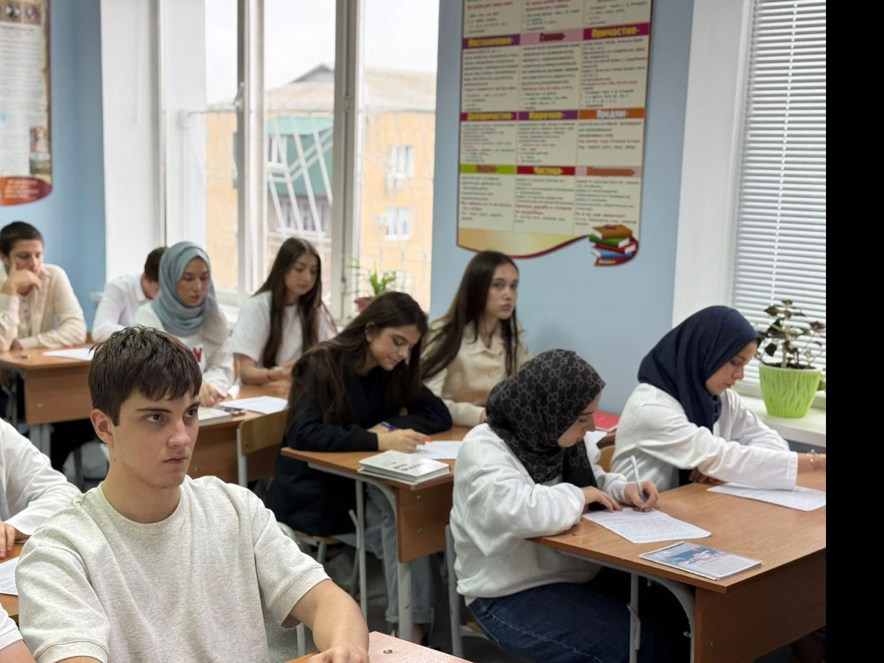 Открытый урок в 10 и 11 классах по русскому языку.