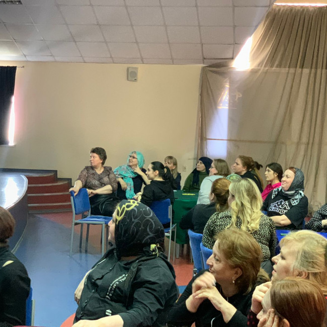 30. 03 2022 г. в школе «Сафинат» прошёл педсовет на тему «Формирование фунциональной грамотности предметов естественно-научного,гуманитарного цикла»