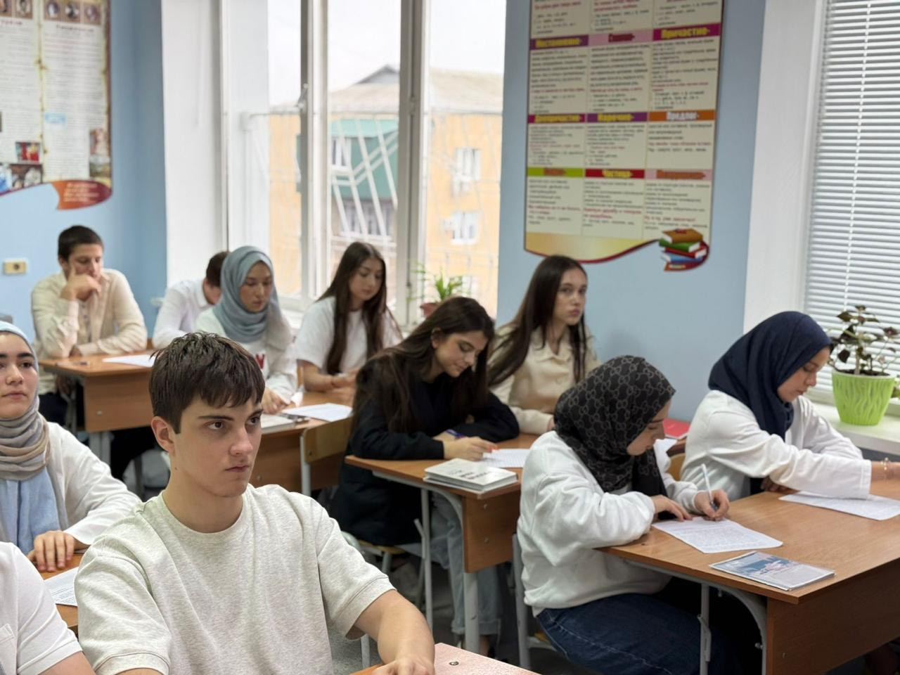 Открытый урок в 10 и 11 классах по русскому языку.