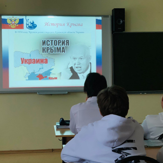В школе Сафинат прошли открытые уроки, посвященные 8 летию присоединения Крыма к России
