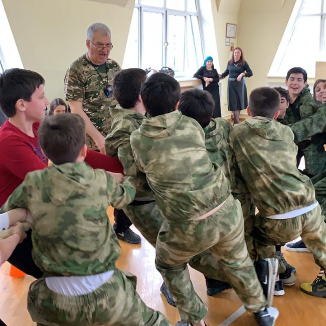 Военно-патриотическуа игра среди учащихся 7 классов.