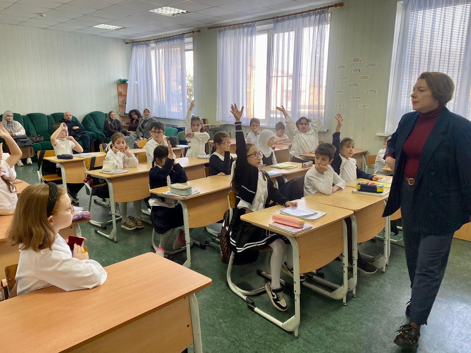 Урок английского языка в объединённой группе 2а,б,г классов.