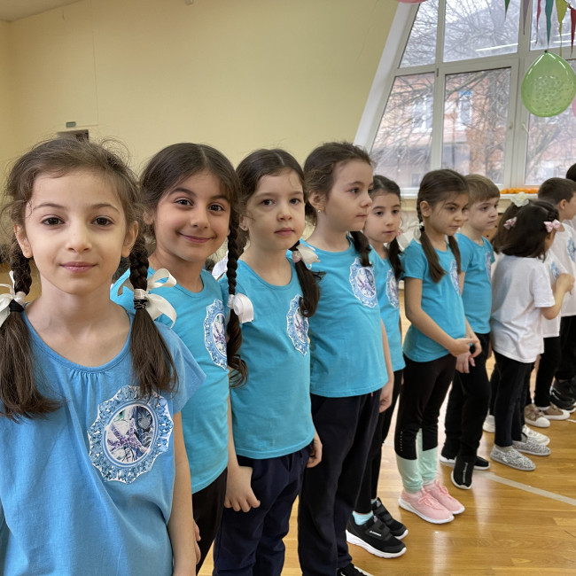 Спартакиада "Новогодние забавы"
