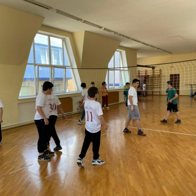 17.05.2021г. в школе "САФИНАТ" прошла ежегодная, общешкольная спартакиада, в которой приняли участие учащиеся с 5 по 11 классы.