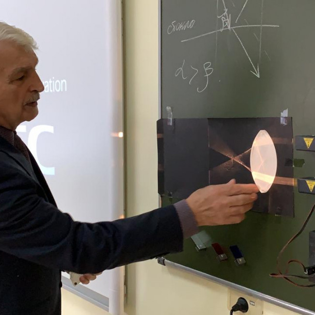 «Построение изображений даваемых линзой».