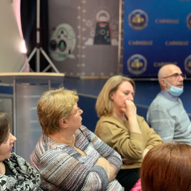 30. 03 2022 г. в школе «Сафинат» прошёл педсовет на тему «Формирование фунциональной грамотности предметов естественно-научного,гуманитарного цикла»