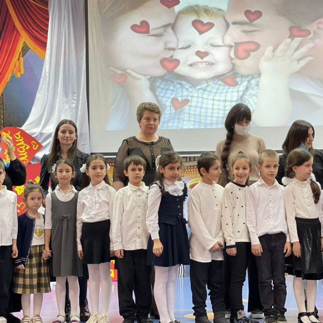 Праздничное мероприятие ко Дню матери