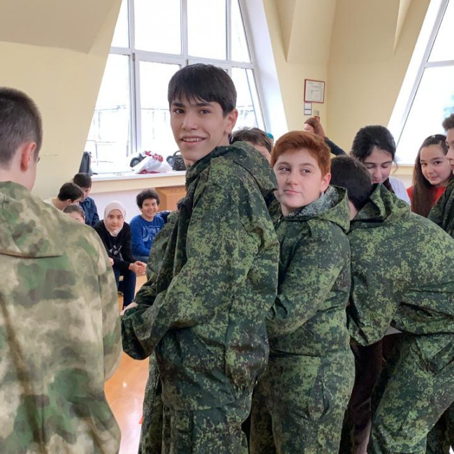 Военно-патриотическуа игра среди учащихся 7 классов.
